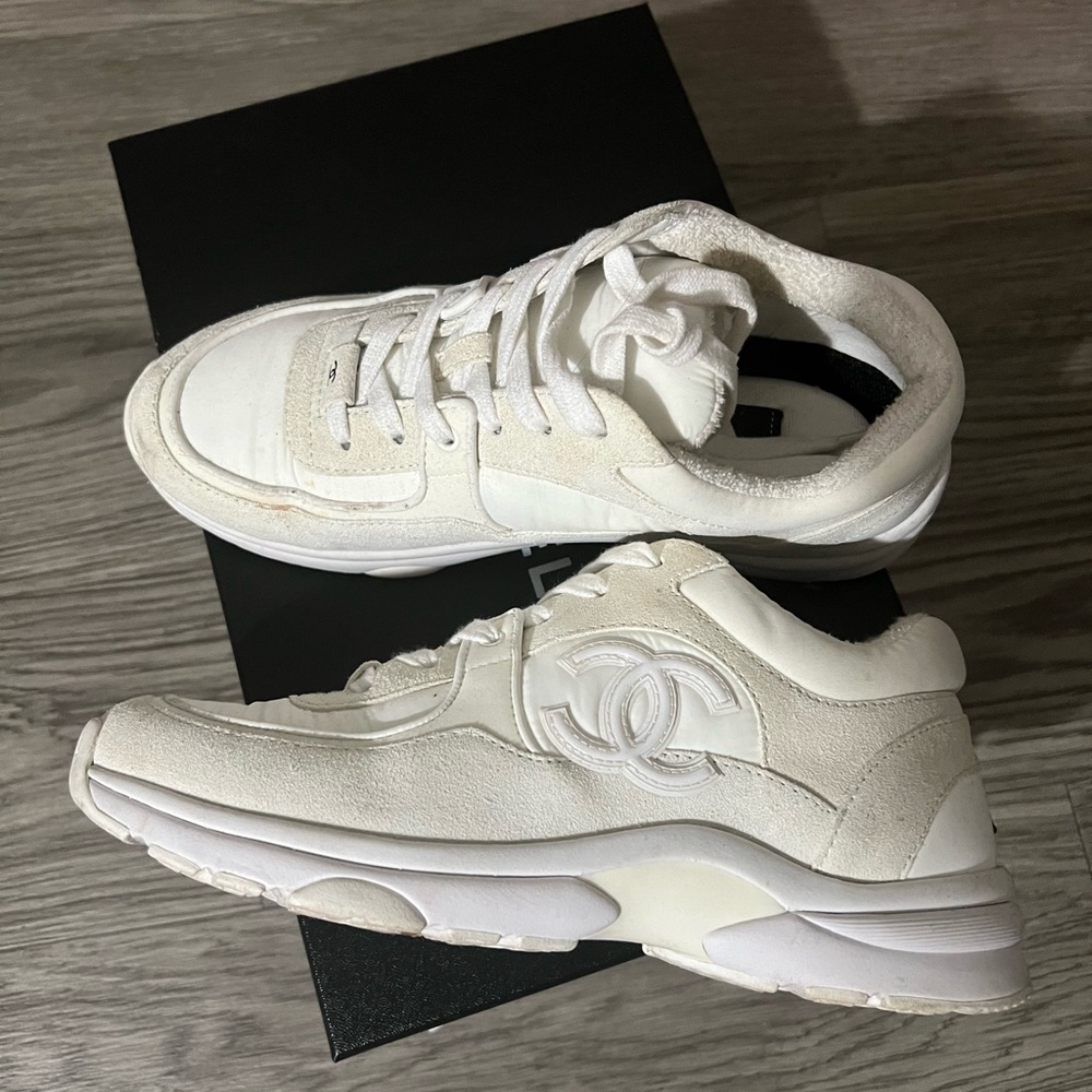 DONT BUY - CHANEL WHITE SNEAKERS *BLACK FRIDAY SALE*